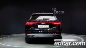 Audi Q8 45 TDI 4WD Premium 2020 года из Южной Кореи