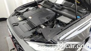 Audi Q8 45 TDI 4WD Premium 2020 года из Южной Кореи