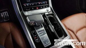 Audi Q8 45 TDI 4WD Premium 2020 года из Южной Кореи