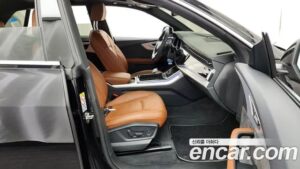 Audi Q8 45 TDI 4WD Premium 2020 года из Южной Кореи
