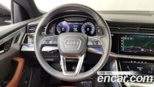 Audi Q8 45 TDI 4WD Premium 2020 года из Южной Кореи