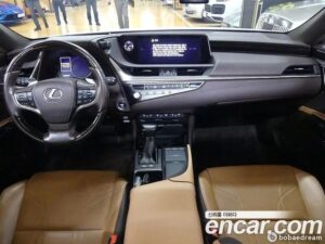 Lexus ES Executive 2021 года из Южной Кореи