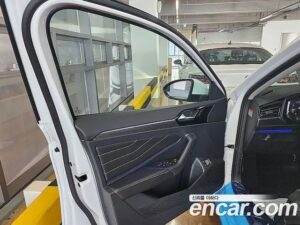 Volkswagen Jetta 1.5 TSI Prestige 2023 года из Южной Кореи