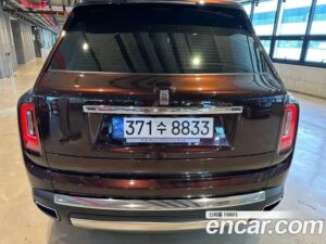 Rolls-Royce Cullinan 6.7 V12 2023 года из Южной Кореи
