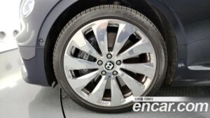 Bentley Flying Spur 4.0 2022 года из Южной Кореи