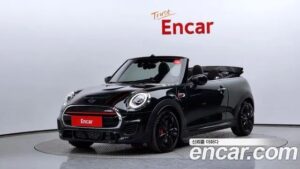 Mini Cooper Convertible JCW 2020 года из Южной Кореи