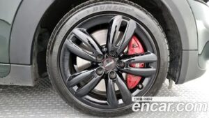 Mini Cooper Convertible JCW 2020 года из Южной Кореи