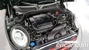 Mini Cooper Convertible JCW 2020 года из Южной Кореи