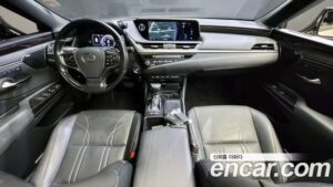 Lexus ES Executive 2020 года из Южной Кореи