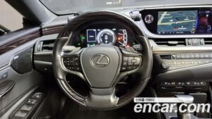 Lexus ES Executive 2020 года из Южной Кореи