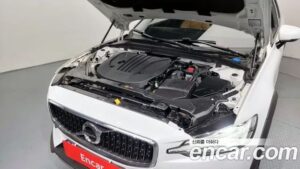Volvo V60 B5 PRO AWD 2021 года из Южной Кореи