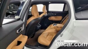 Volvo V60 B5 PRO AWD 2021 года из Южной Кореи