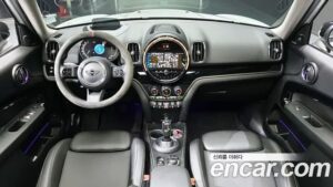 Mini Countryman CLASSIC Plus 2022 года из Южной Кореи