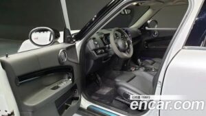 Mini Countryman CLASSIC Plus 2022 года из Южной Кореи