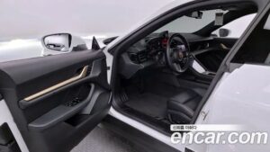 Porsche Taycan Base 2022 года из Южной Кореи