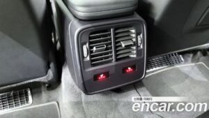 Porsche Taycan Base 2022 года из Южной Кореи