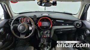 Mini Cooper 5Door CLASSIC 2022 года из Южной Кореи