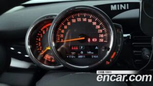 Mini Cooper 5Door CLASSIC 2022 года из Южной Кореи