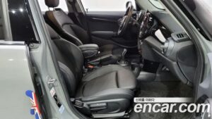 Mini Cooper 5Door CLASSIC 2022 года из Южной Кореи