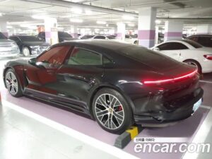 Porsche Taycan 4S 2021 года из Южной Кореи
