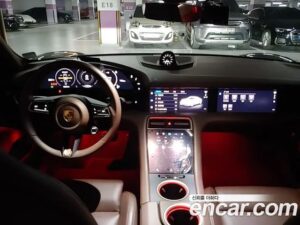 Porsche Taycan 4S 2021 года из Южной Кореи