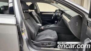 Volkswagen Passat 2.0 TDI Premium 2021 года из Южной Кореи