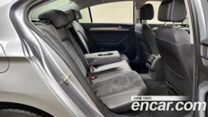Volkswagen Passat 2.0 TDI Premium 2021 года из Южной Кореи