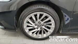 Lexus ES Luxury Plus 2021 года из Южной Кореи