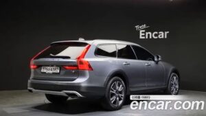 Volvo V90 T5 PRO AWD 2020 года из Южной Кореи
