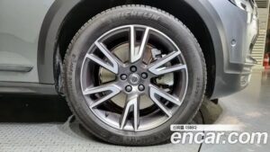 Volvo V90 T5 PRO AWD 2020 года из Южной Кореи