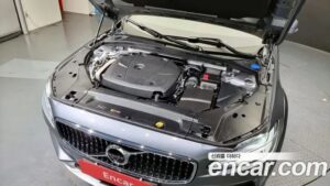 Volvo V90 T5 PRO AWD 2020 года из Южной Кореи