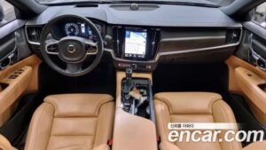 Volvo V90 T5 PRO AWD 2020 года из Южной Кореи