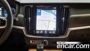 Volvo V90 T5 PRO AWD 2020 года из Южной Кореи