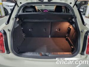 Mini Cooper 5Door DEFAULT 2020 года из Южной Кореи