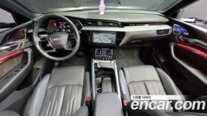 Audi e-tron 55 4WD 2020 года из Южной Кореи