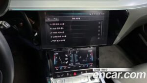 Audi e-tron 55 4WD 2020 года из Южной Кореи