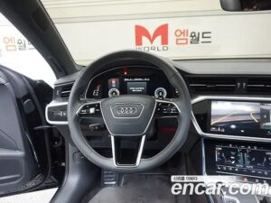 Audi A7 55 TFSI 4WD Premium 2021 года из Южной Кореи