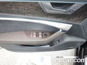 Audi A7 55 TFSI 4WD Premium 2021 года из Южной Кореи