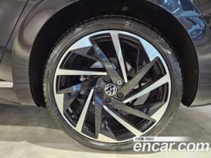 Volkswagen Arteon 2.0 TDI R-LINE 4motion 2022 года из Южной Кореи