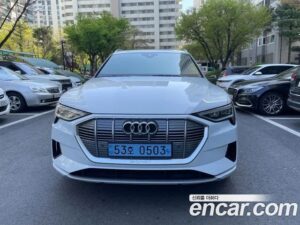 Audi e-tron 55 4WD 2022 года из Южной Кореи