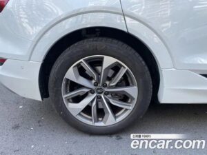 Audi e-tron 55 4WD 2022 года из Южной Кореи
