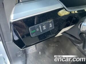 Audi e-tron 55 4WD 2022 года из Южной Кореи