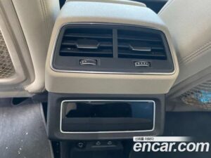 Audi e-tron 55 4WD 2022 года из Южной Кореи