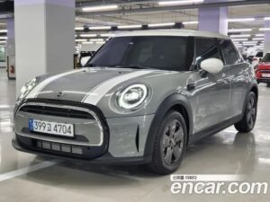 Mini Cooper 5Door CLASSIC 2023 года из Южной Кореи