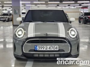 Mini Cooper 5Door CLASSIC 2023 года из Южной Кореи