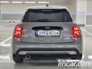 Mini Cooper 5Door CLASSIC 2023 года из Южной Кореи