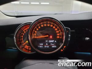 Mini Cooper 5Door CLASSIC 2023 года из Южной Кореи