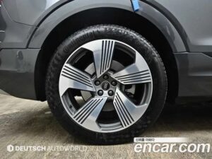 Audi e-tron 55 4WD Sportback 2022 года из Южной Кореи