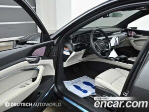 Audi e-tron 55 4WD Sportback 2022 года из Южной Кореи