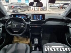 Peugeot 2008 1.5 BlueHDi ALLURE 2022 года из Южной Кореи